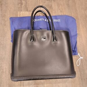 Dooney & Bourke‎ Parasole Bag black